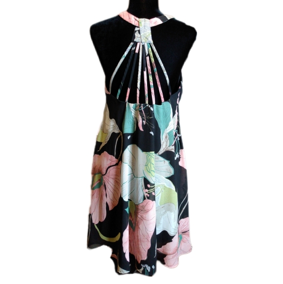 🔴 SALE Entro Anthropologie Floral Halter Open Back Sundress - Picture 2 of 10